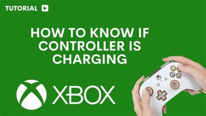How do you know if your Xbox 360 controller is charging?