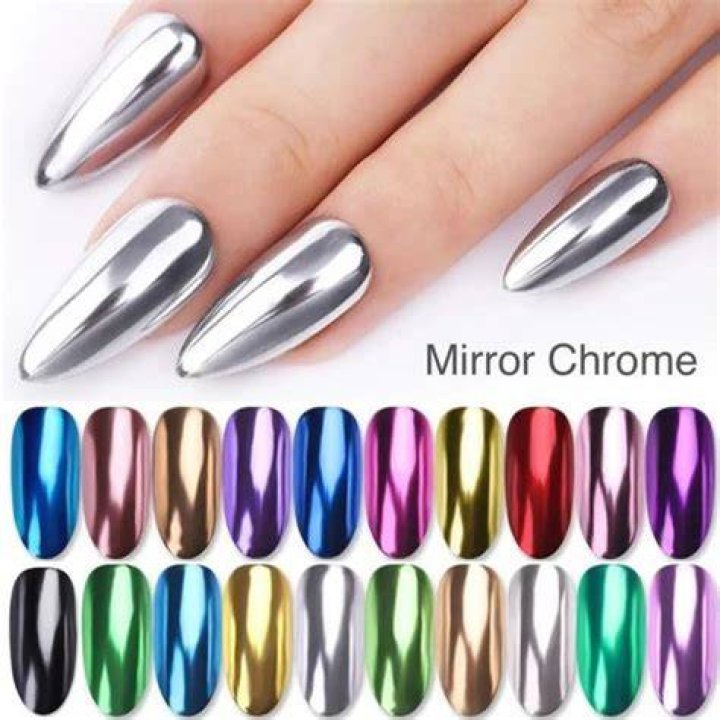 How do you use Chrome nail powder mirror?