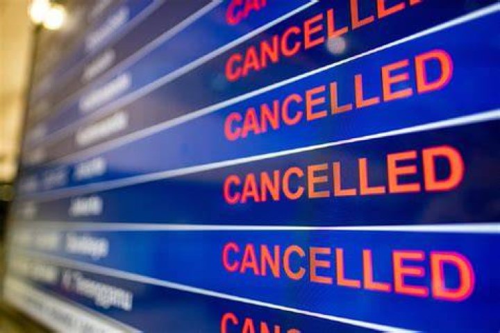 Is Cancelled spelled with two l's or one?