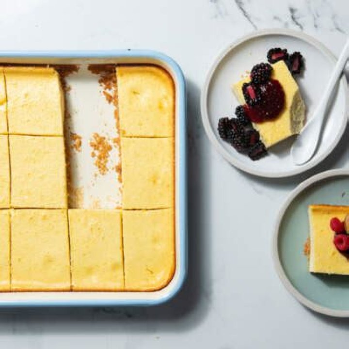 What is a cheesecake tray?