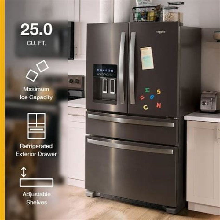 What refrigerators does whirlpool make?
